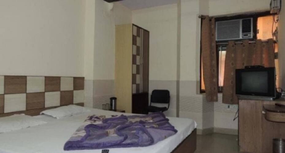 Hotel Sparkk, New Delhi 5